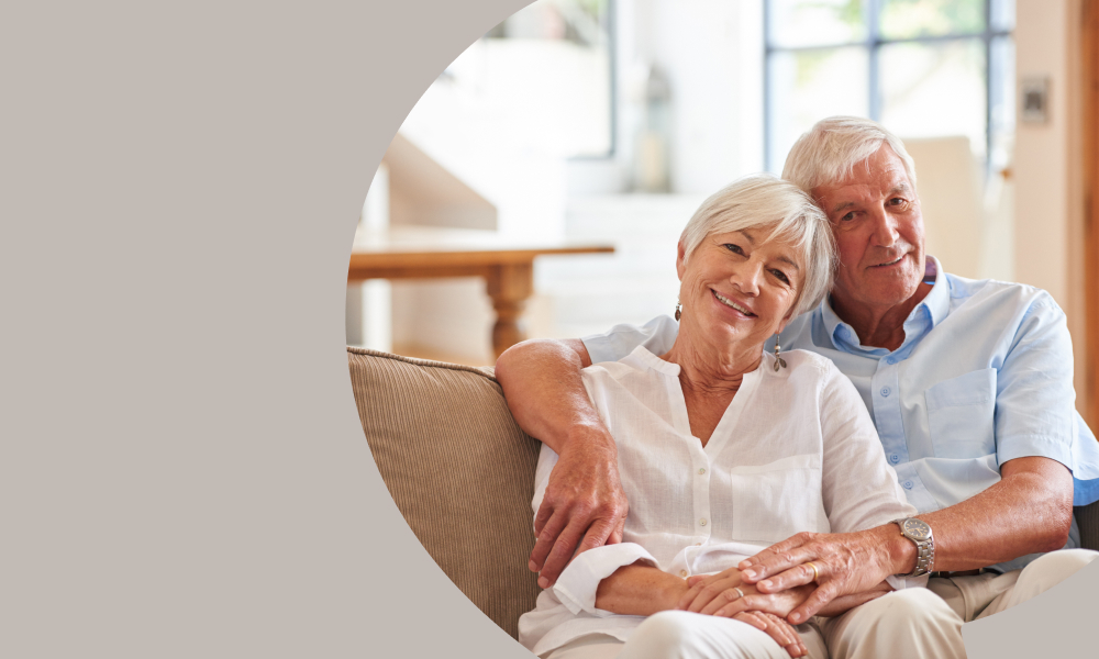 Кому повысят пенсии в апреле 2026